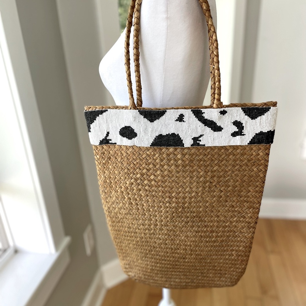 Vintage White Black Beaded Raffia Cow Print Oblong Vacation Shoulder Bag